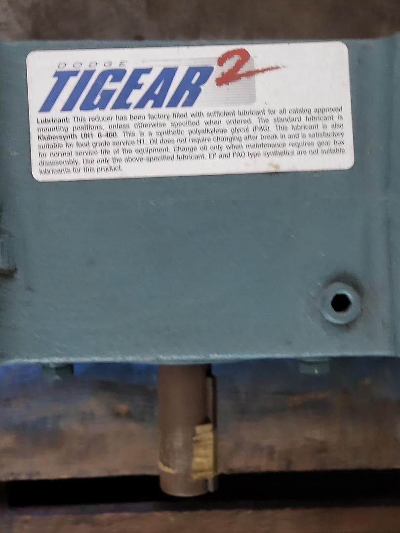 TIGEAR-2 Right Angle Worm Gear Reducer 26Q10L18 / 2.63 in Center Distance 180TC